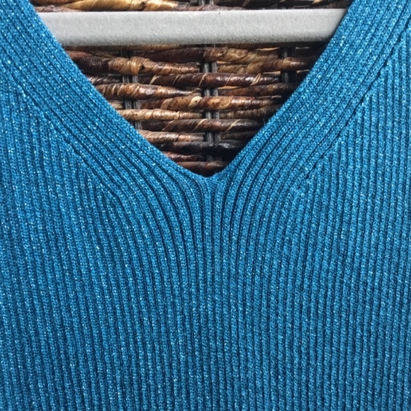 Pretty Blue Knit Top - Picture 4 of 6